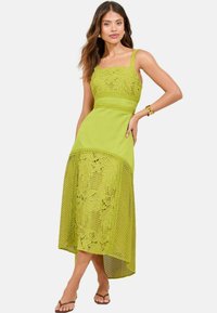 Платье макси