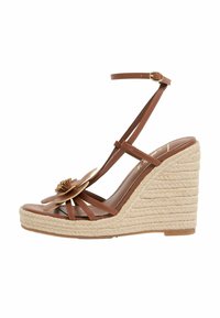 Эспадрильи