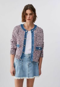 Жаккардовая вязаная кофта