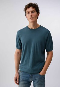 Футболка Футболка