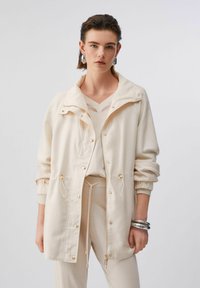 Короткое пальто Короткое пальто