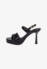 Босоножки на платформе Босоножки на платформе