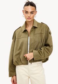 Кожаная куртка