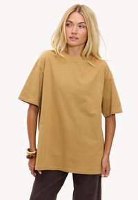 Длинная майка