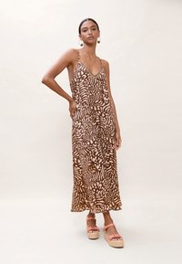 Платье макси Платье макси