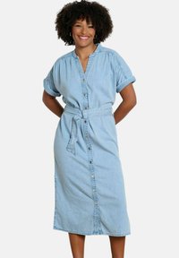 Джинсовое платье