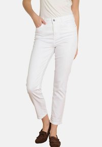 Узкие брюки