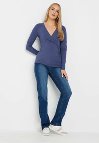 Пуловер Пуловер