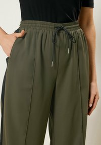 Широкие брюки