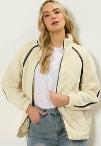 Флисовая куртка Флисовая куртка