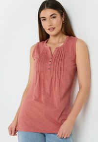 Длинный топ