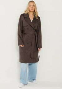 Тренч Тренч