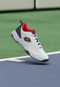 Теннисные кроссовки Теннисные кроссовки