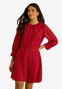 Короткое платье