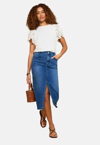 Футболка Футболка