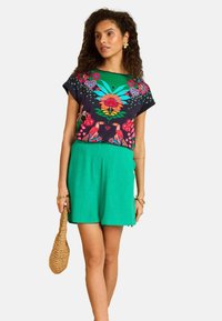 Футболка Футболка