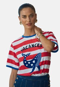 Футболка Футболка