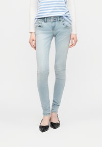 Джинсы Джинсы