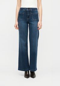 Джинсы Джинсы