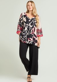 Длинная блузка Длинная блузка