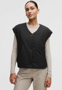 Спортивный жилет Спортивный жилет