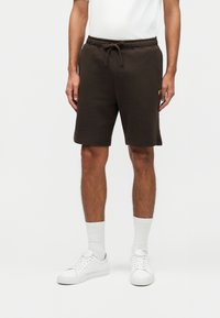 Шорты Шорты