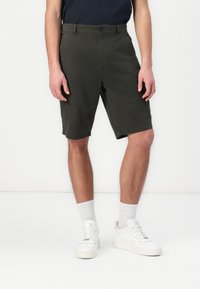 Шорты Шорты