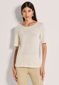 Футболка Футболка