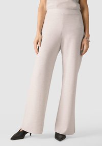 Широкие брюки Широкие брюки