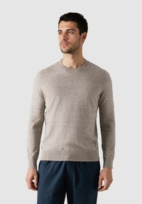 Пуловер Пуловер