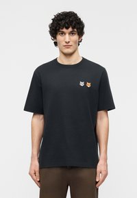 Футболка Футболка