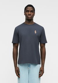 Футболка Футболка