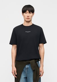 Футболка Футболка