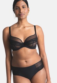 Бюстгальтер