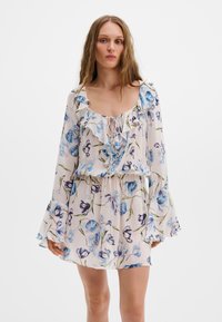 Пляжное платье