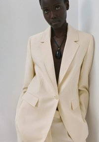 Костюм Костюм