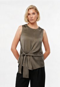 Длинный топ Длинный топ