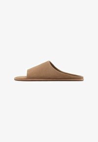 Шлепанцы Шлепанцы