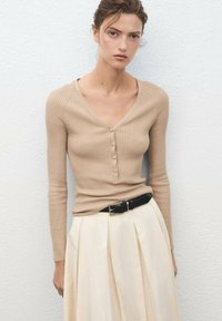 Пуловер Пуловер