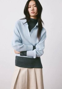 Пуловер Пуловер