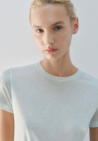 Футболка Футболка