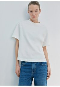 Футболка Футболка