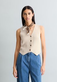 Короткая куртка