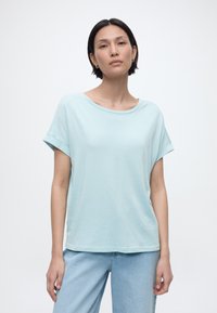 Футболка Футболка