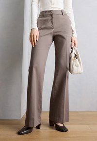 Брюки Брюки