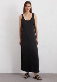 Платье макси