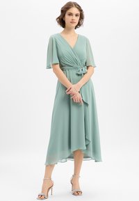 Летнее платье Летнее платье