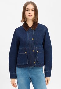 Джинсовая куртка