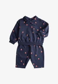 Набор одежды Набор одежды