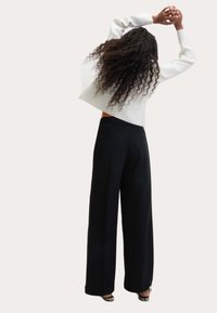 Широкие брюки